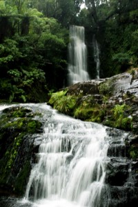 Terassenartiger Wasserfall